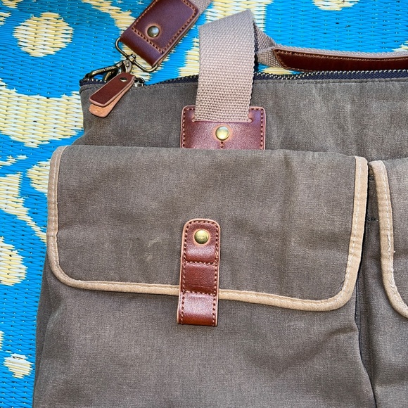 ANDREW MARC Fairfield Canvas & Leather Brief Messenger Bag - Picture 6 of 11